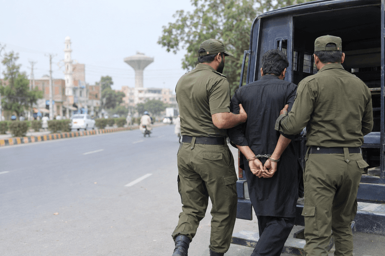 اینٹی کرپشن کارروائی کے دوران پٹرولنگ پولیس کانسٹیبل کی گرفتاری کی نمائندہ تصویر